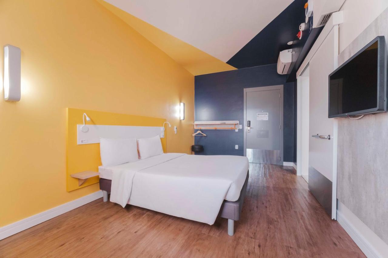 Ibis Budget Farroupilha Buitenkant foto